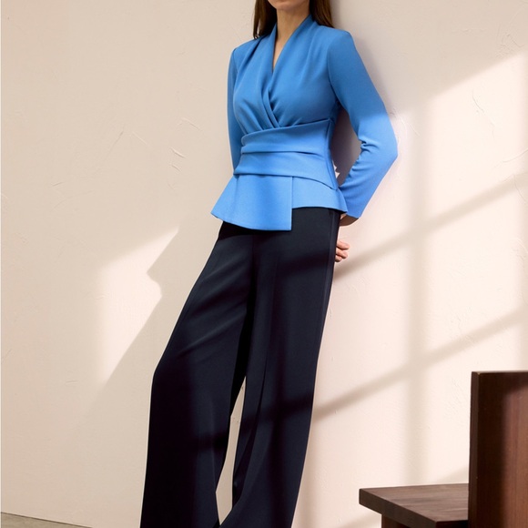 THE FOLD LONDON - Belleville Sculpt Stretch Crepe Top - Picture 2 of 7